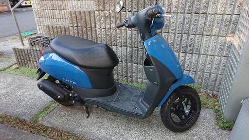 ほぼ新車　スズキ　レッツ 　原付バイク　スクーター　バッテリー新品