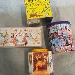 ディズニー  USJ   お菓子缶
