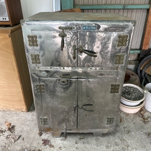 骨董品、冷蔵器