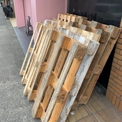 木製パレット×11 泉大津でお引き取り