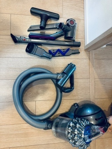ダイソン掃除機　Dc63