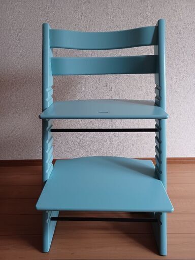 ストッケ　トリップトラップチェア