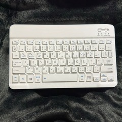 超薄型ワイヤレスキーボード