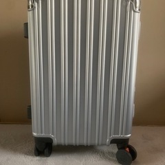 【受渡予定者決定】【新品】スーツケース　40L 機内持ち込みサイズ　