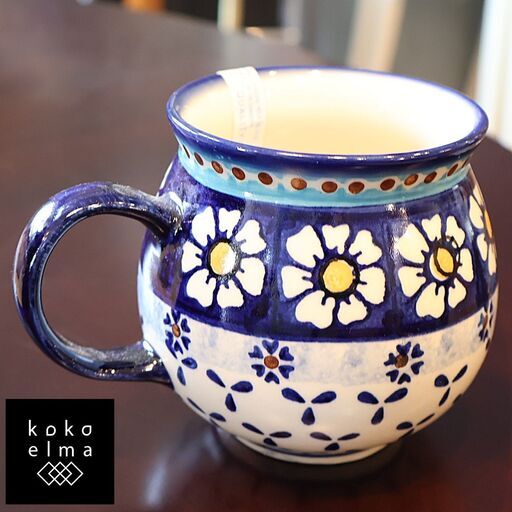ポーランドの伝統的な食器 Polish Pottery(ポーリッシュ ポタリー)マグカップ。美しいブルーと可愛らしさで人気の高いティーカップ。定番の大きめなマグはスープカップにも♪W103-25A