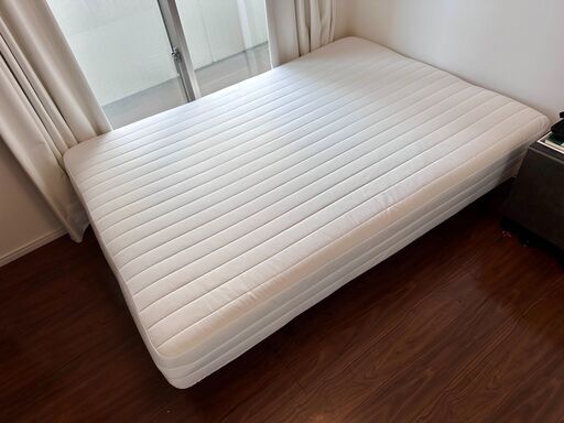 無印良品 ダブルベッド ポケットコイルマットレス付き＋20cm木製脚