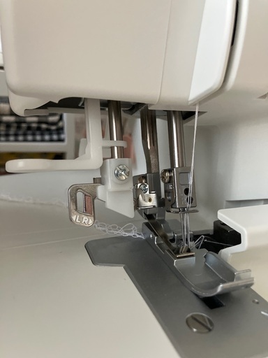 イタリアメーカーニッキ　ロックミシン2024年最新機種 イタリアメーカーニッキ ロックミシン2024年最新機種