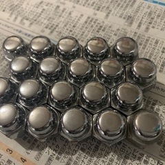 ホイールナットとソケット