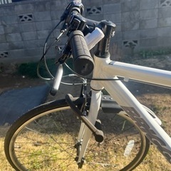 クロスバイク BRIGGS(ブリッグス)700C アルミフレーム シマノ6段変速