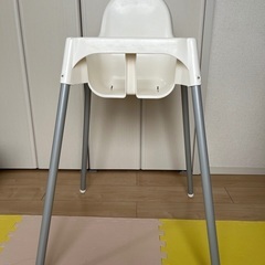 IKEAのこども椅子