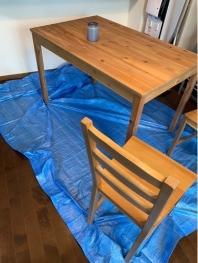IKEAのダイニングテーブルチェア4脚