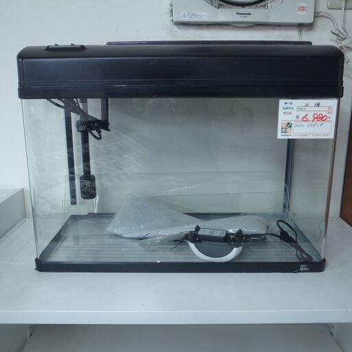 淡水用 60ｃｍ 水槽  上部ろ過機・ライト・エアーポンプ付き【モノ市場半田店】139