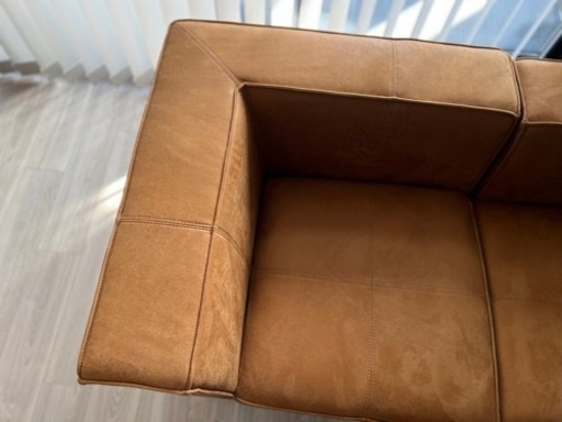 10万円台のソファーを70%オフ で出品！取りに来れる方もしくは送料別