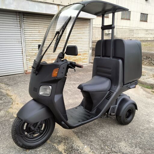 ホンダのジャイロキャノピー大きなBOX付。エンジンセル一発始動。オールブラック。動画見てね!