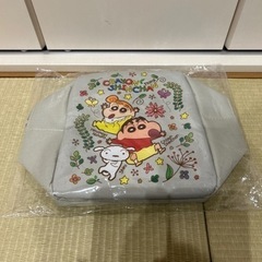 クレヨンしんちゃん　保冷バック　ランチバック