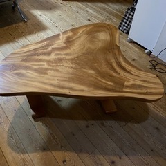 ローテーブル　一枚板　楠木
