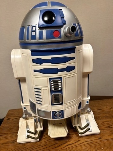 スターウォーズのR2-D2ペダル式ゴミ箱