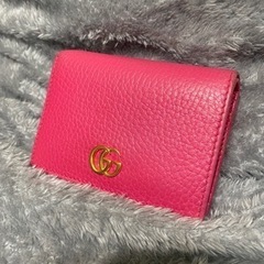 🩵GUCCI  二つ折り財布 ピンク 美品🩵