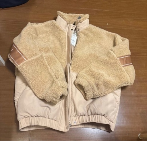 adidas ダウンジャケット