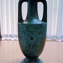 青銅製の花瓶　花器
