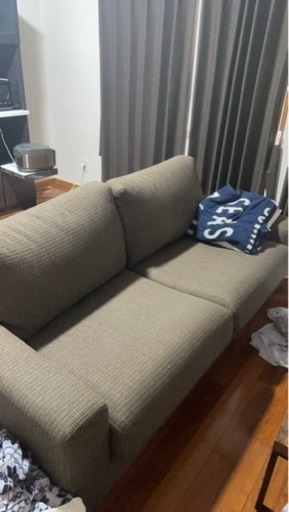 値下げしました3人掛けソファ　クッション付き