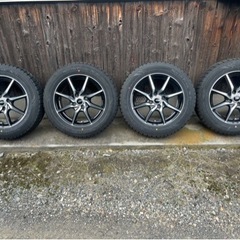 スタッドレスタイヤホイル付き、4本セット