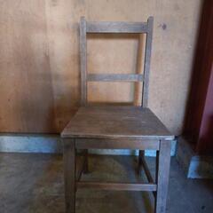 レトロ木製椅子
