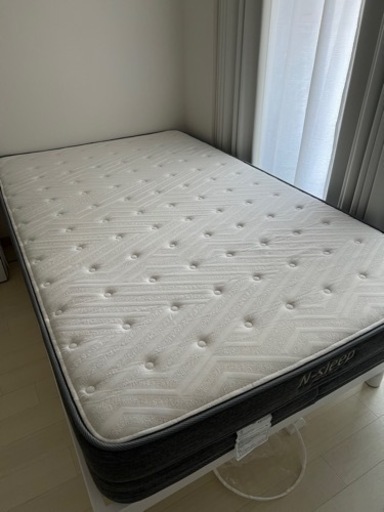 【8万円相当】セミダブルベッド