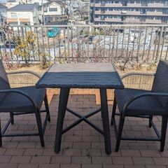 無料 屋外用 ガーデンテーブル3点セット（椅子2点付）