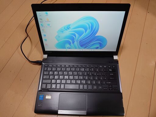 No.10☺office 2021 Windows11 SSD256GB dynabook 東芝 R73/LB24E（13.3型）Core i3 4000M 2.40GHz