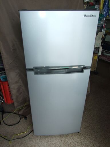 【紋別市発】２ドア冷凍/冷蔵庫　ノンフロンGrandKine　グランドライン　ARM-118L02SL　容量118L　冷凍33L　冷蔵85L　単身向き冷蔵庫　約　幅47.4×奥行49.8×高さ113.7㎝　2021年製