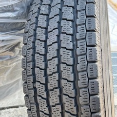 PREMIX タイヤ、ホイール　ハイエース　キャラバン