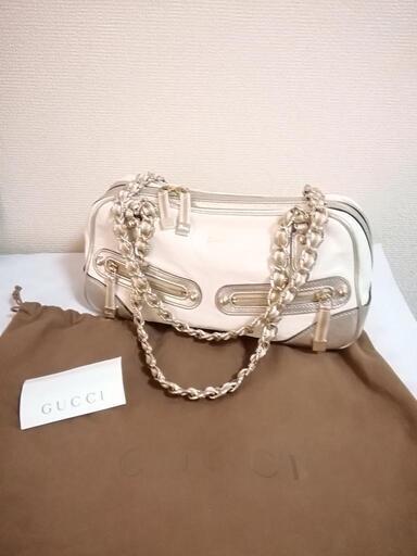 未使用近い美品。GUCCI 本革オールレザー ショルダーバッグ ゴールドチェーン
