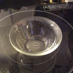 ガラス　小皿　サイズ11.5㎝ｘ5㎝　
