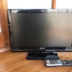 ２２型テレビ　AQUOS ２０１１年式