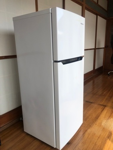 冷蔵庫　　２０１８年式　　キレイです。