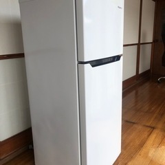 冷蔵庫👍　　２０１８年式　　キレイです。