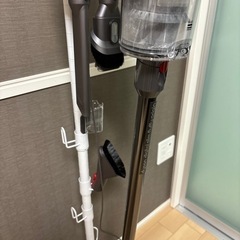 【再値下げ中】縦型クリーナー　ダイソン　Dyson 