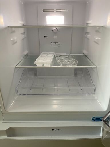 送料込☆2023年製/Haier【ノンフロン冷凍冷蔵庫】2ドア/右開き/121L
