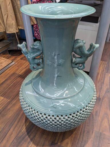 青磁 花瓶 壺 高麗 網目 花 置物 花器 大壺 直径約40センチ 高さ約61センチ