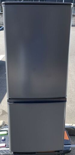 【ほぼ未使用】三菱 ノンフロン冷凍冷蔵庫 MR-P15H-H 2022年製 146L/幅48cm/右開/2ドア マットチャコール MITSUBISHI 【千葉】