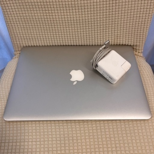 Mac book Air 13inch,Early 2015 充電器付き