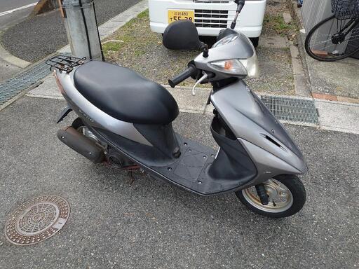 滋賀県 スズキ アドレスV50 実働車 新品バッテリー付き （走行距離3390キロ） 滋賀県 スズキ アドレスV50 実働車 新品バッテリー付き （走行距離3390