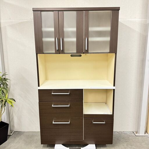 W 16472   3枚扉キッチンボード　食器棚   ◆大阪市内・東大阪市他 5,000円以上ご購入で無料配達いたします！◆ ※京都・高槻・枚方方面◆神戸・西宮・尼崎方面◆奈良方面、大阪南部方面　それぞれ条件付き無料配送あり！