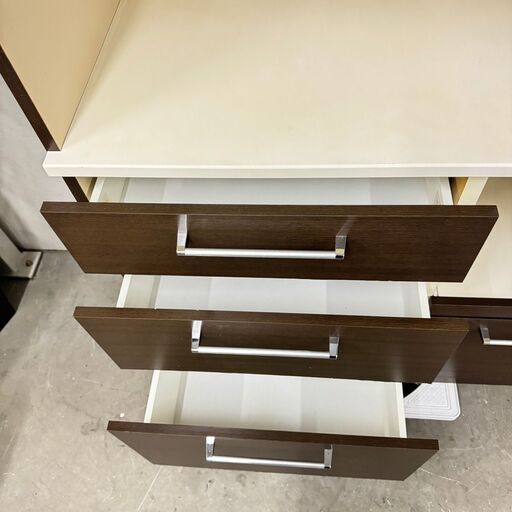 ✨食器棚✨ 大阪市近郊配送無料✨② 大阪市内配送無料