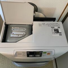 トヨトミ　FF-36GT　FF式灯油ストーブ　5Lタンク内蔵タイプ　2018年12月製　3/23、24引き取り限定、