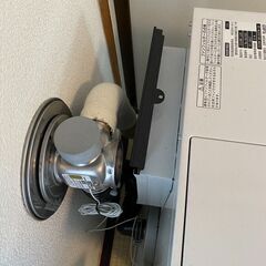 トヨトミ　FF-36GT　FF式灯油ストーブ　5Lタンク内蔵タイプ　2018年12月製　3/23、24引き取り限定、