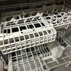 【本日受渡し】Panasonic食器洗い乾燥機 ホワイト NP-TA4