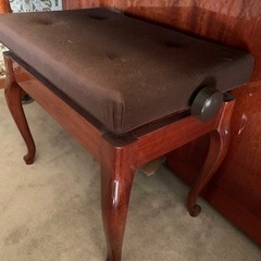 ヤマハピアノ W106猫足