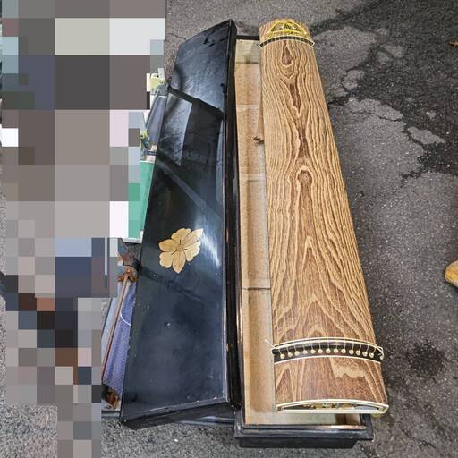 琴 すだれ彫り 和楽器　弦楽器 十三弦 箱付　良品